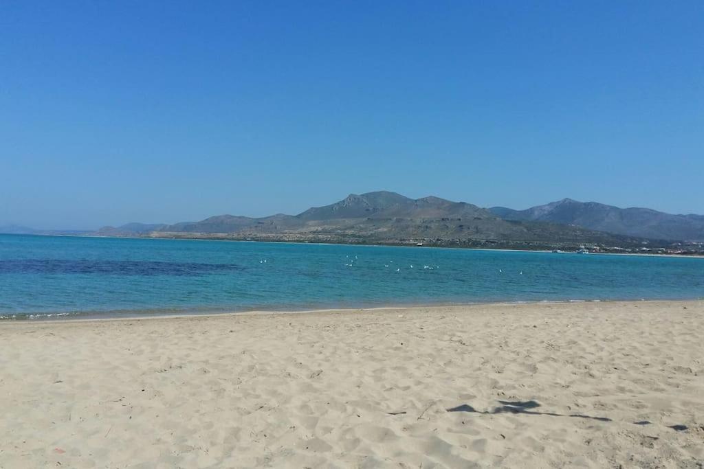 エラフォニソスAlmirikiアパートメント エクステリア 写真